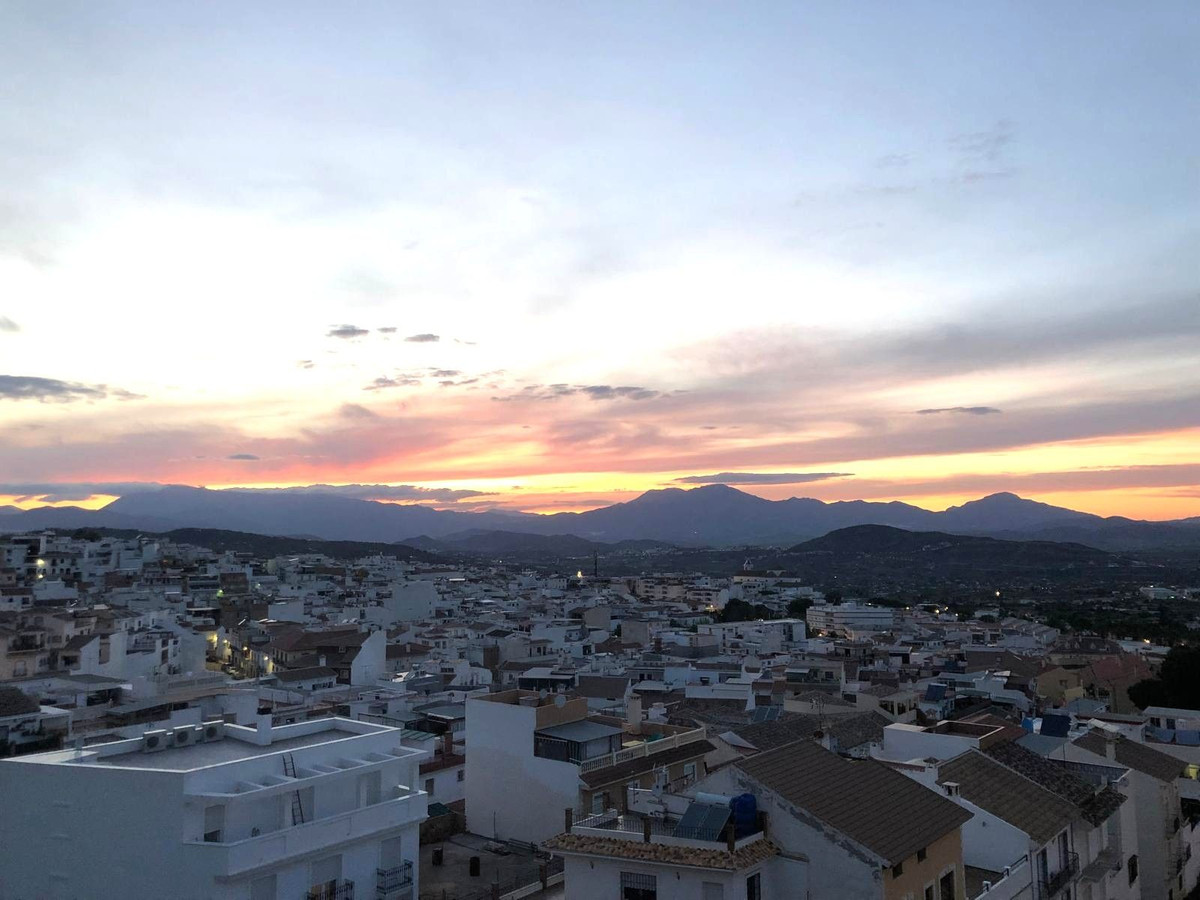2 Bed Apartment for sale in Alhaurín El Grande Costa Del Sol, Málaga, Spain