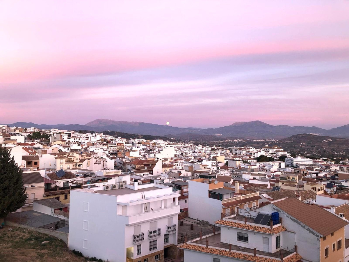 2 Bed Apartment for sale in Alhaurín El Grande Costa Del Sol, Málaga, Spain