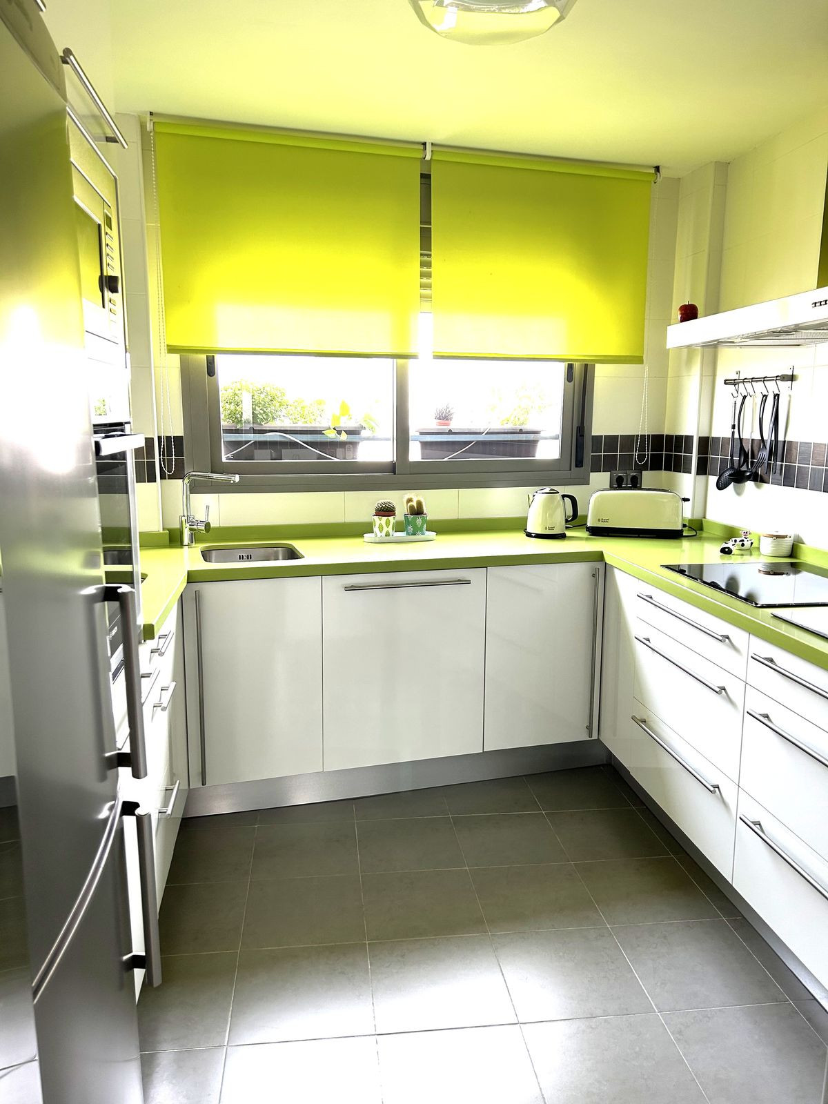 2 Bed Apartment for sale in Alhaurín El Grande Costa Del Sol, Málaga, Spain