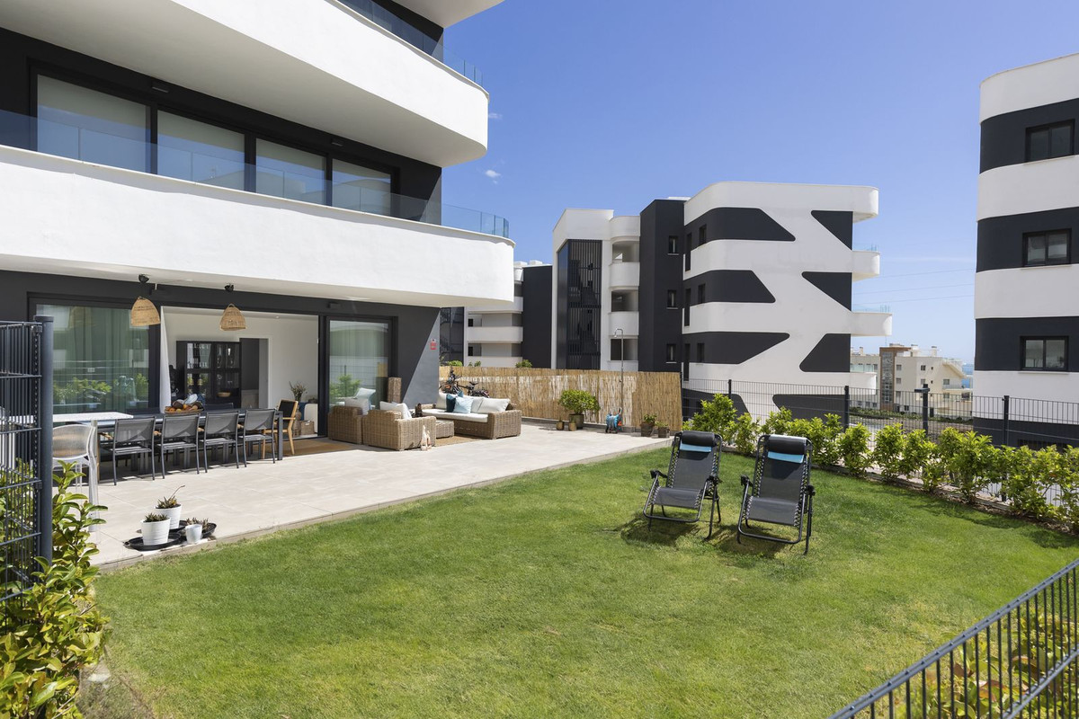 Se vende Apartamento Planta Baja de 2 dormitorios en Costa Del Sol, Málaga, España