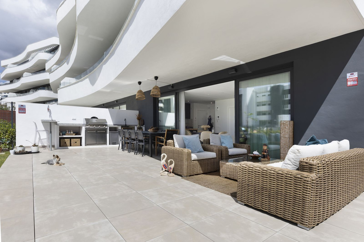 Se vende Apartamento Planta Baja de 2 dormitorios en Costa Del Sol, Málaga, España