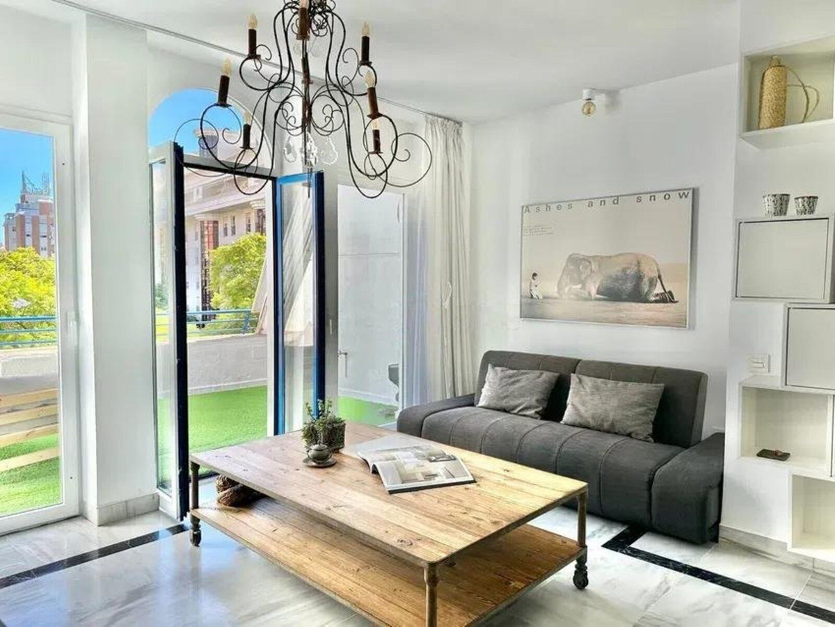 2 Bed Apartment for sale in The Golden Mile Costa Del Sol, Málaga, Spain