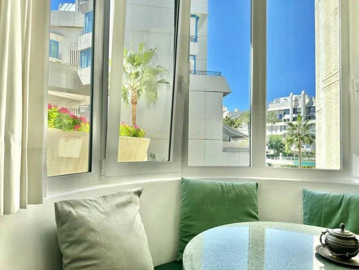 2 Bed Apartment for sale in The Golden Mile Costa Del Sol, Málaga, Spain