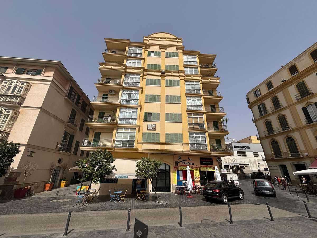 3 Bed Commercial unit for sale in Centro Histórico Málaga Ciudad, Málaga, Spain