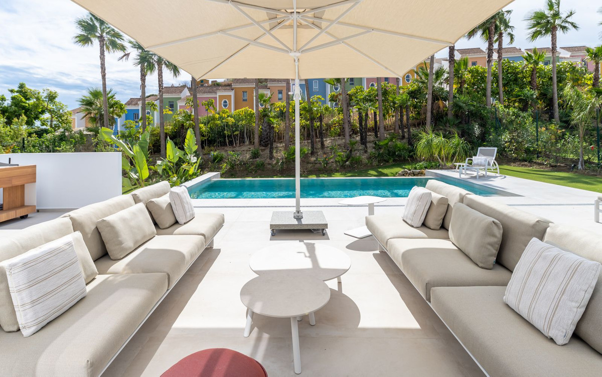 4 Bed Townhouse for sale in Casares Playa Costa Del Sol, Málaga, Spain