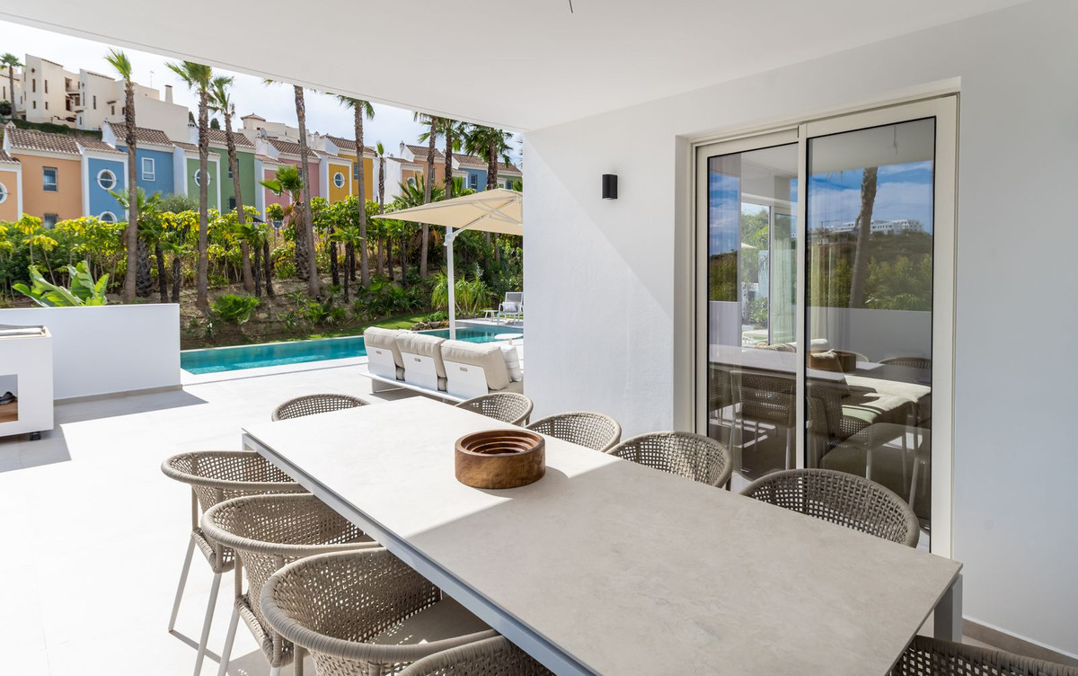 4 Bed Townhouse for sale in Casares Playa Costa Del Sol, Málaga, Spain