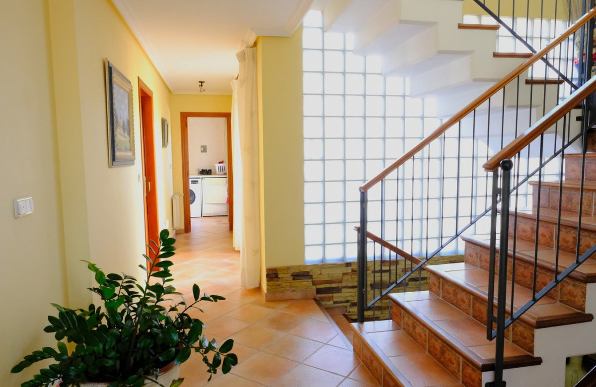 5 Bed Townhouse for sale in Orihuela Costa Blanca, Alicante, Spain