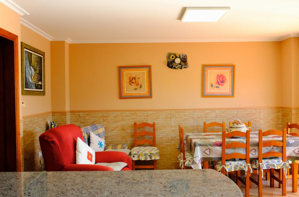 5 Bed Townhouse for sale in Orihuela Costa Blanca, Alicante, Spain