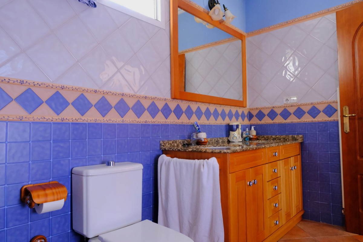 5 Bed Townhouse for sale in Orihuela Costa Blanca, Alicante, Spain