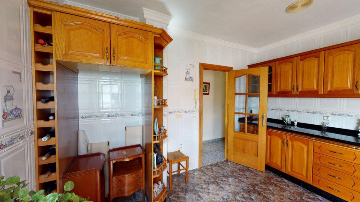 4 Bed Townhouse for sale in Sax Costa Blanca, Alicante, Spain