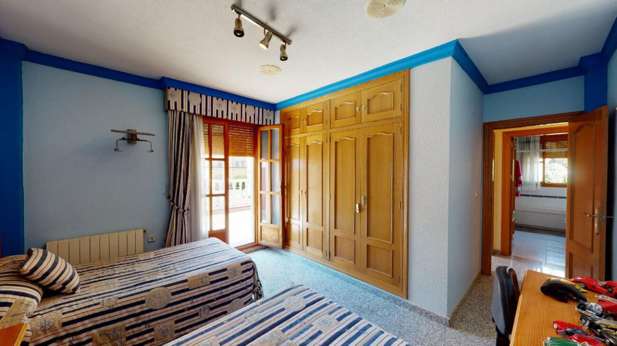 4 Bed Townhouse for sale in Sax Costa Blanca, Alicante, Spain