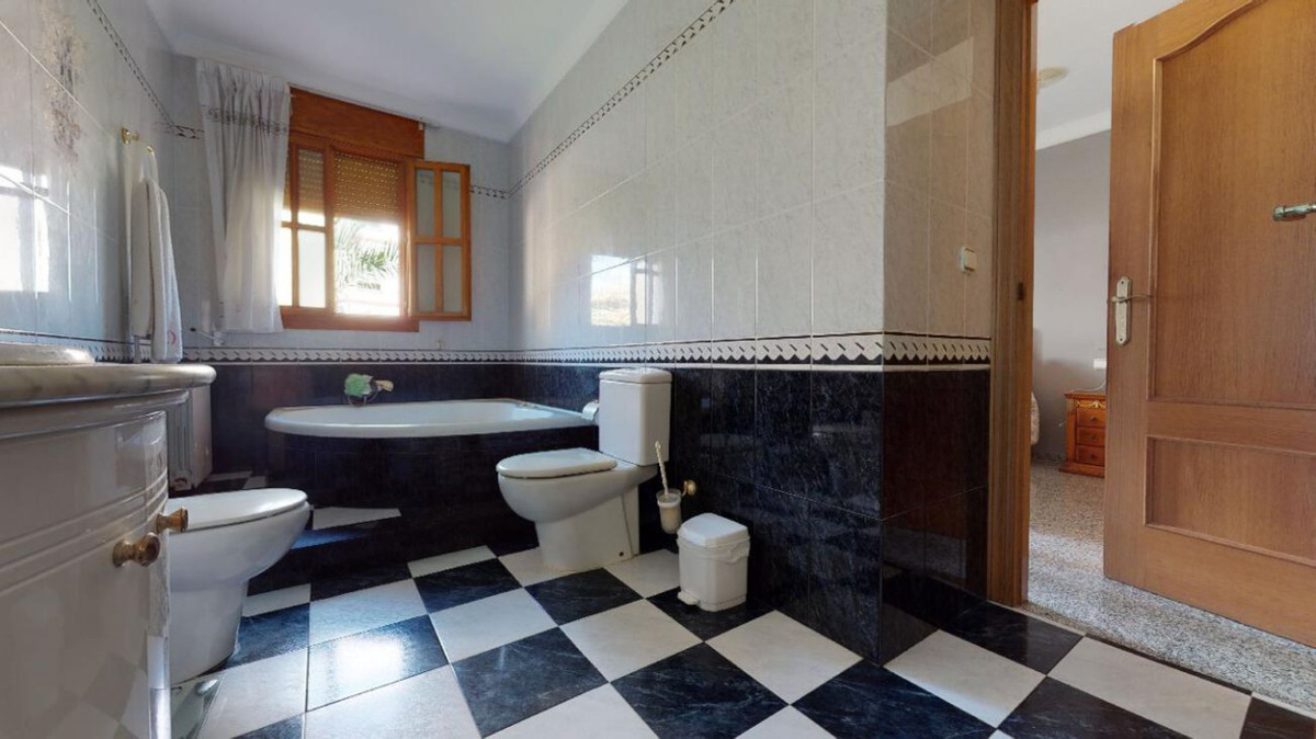 4 Bed Townhouse for sale in Sax Costa Blanca, Alicante, Spain