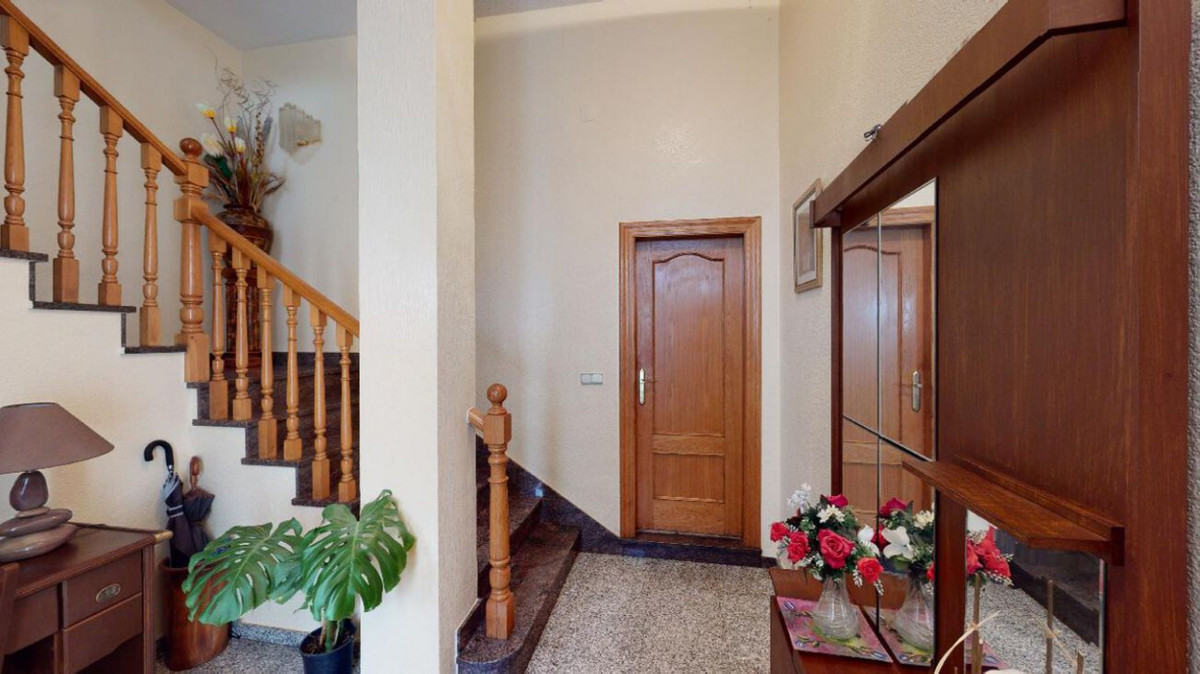 4 Bed Townhouse for sale in Sax Costa Blanca, Alicante, Spain