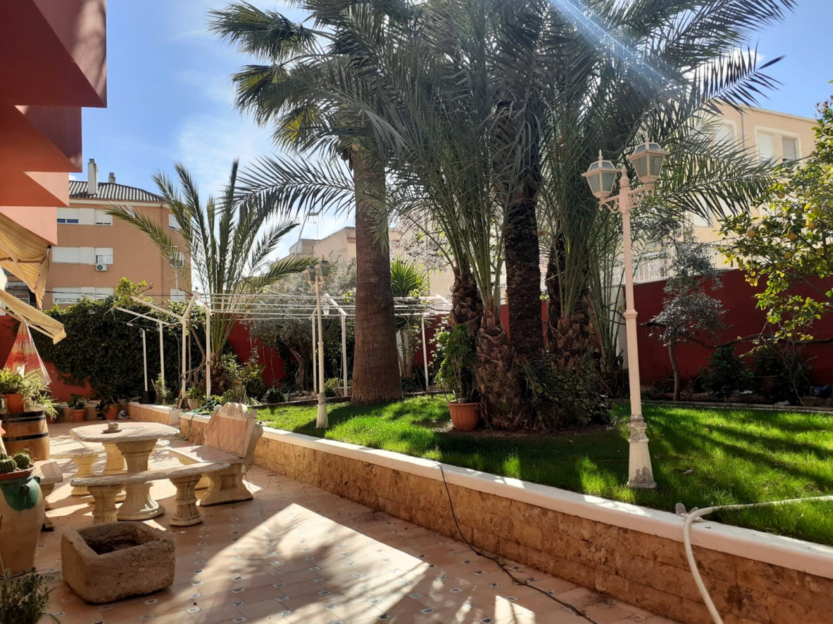 4 Bed Townhouse for sale in Sax Costa Blanca, Alicante, Spain
