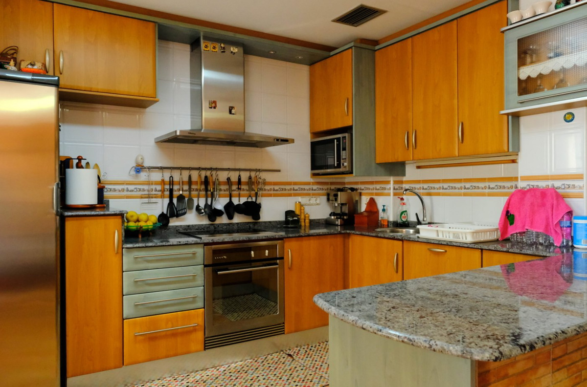 Se vende Villa - Chalet de 5 dormitorios en Costa Blanca, Alicante, España