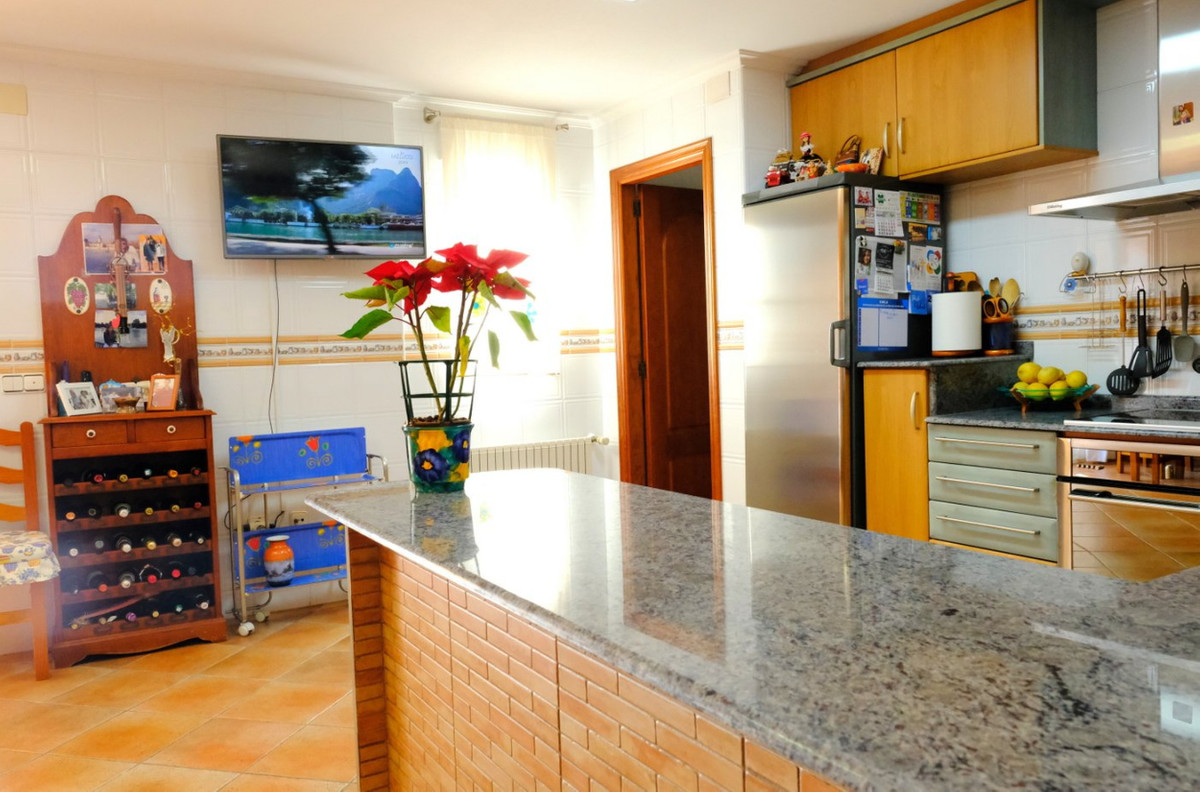 Se vende Villa - Chalet de 5 dormitorios en Costa Blanca, Alicante, España