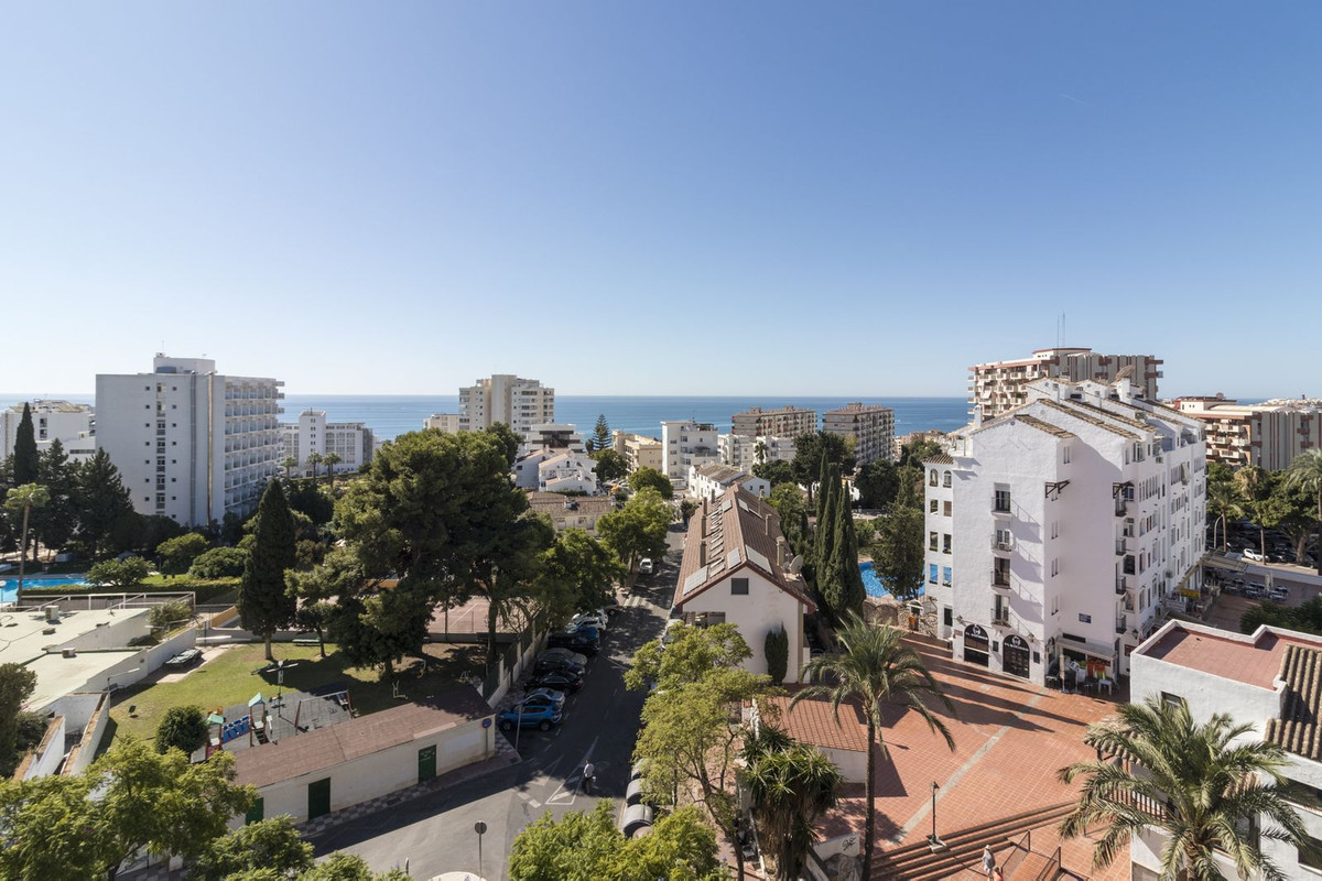 2 Bed Apartment for sale in Benalmadena Costa Costa Del Sol, Málaga, Spain