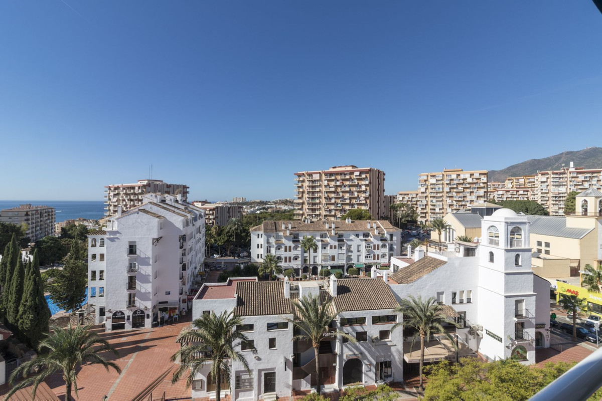 2 Bed Apartment for sale in Benalmadena Costa Costa Del Sol, Málaga, Spain