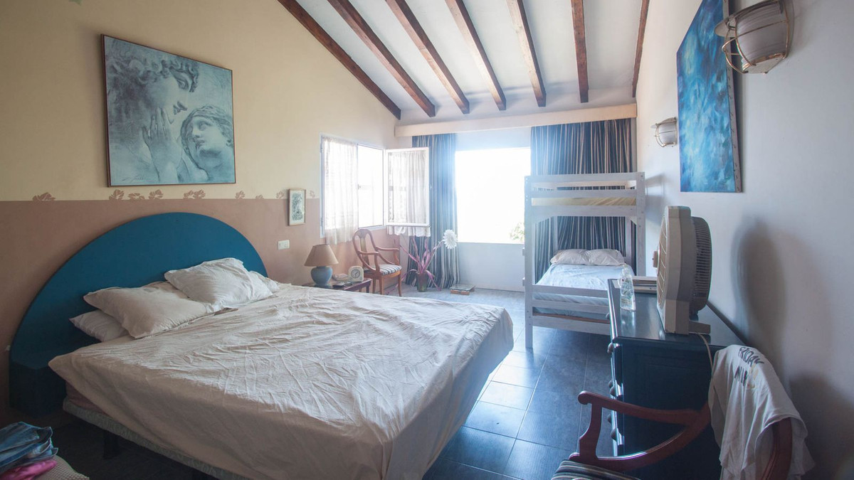4 Bed Townhouse for sale in Estepona Costa Del Sol, Málaga, Spain