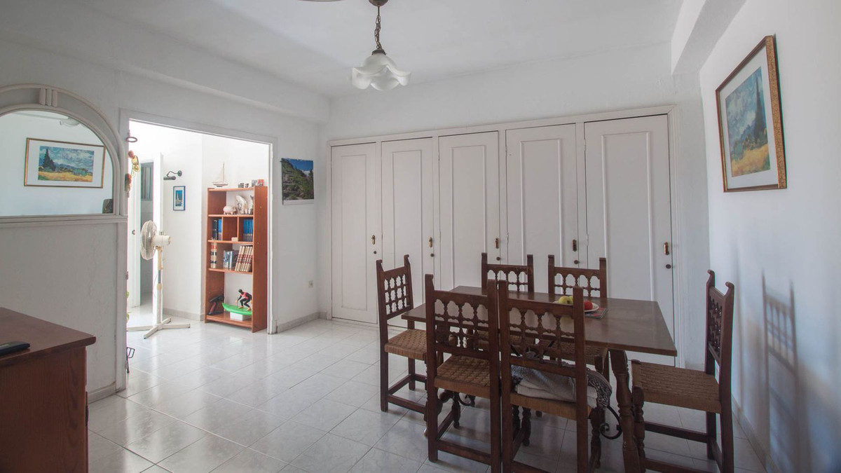 4 Bed Townhouse for sale in Estepona Costa Del Sol, Málaga, Spain