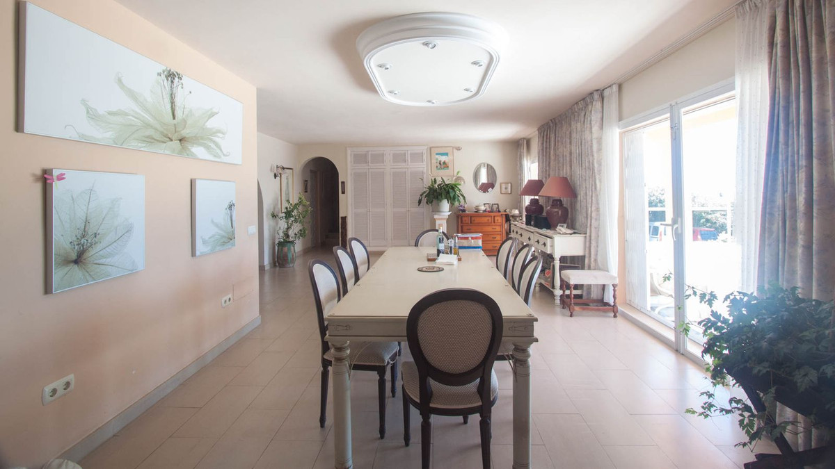 4 Bed Townhouse for sale in Estepona Costa Del Sol, Málaga, Spain