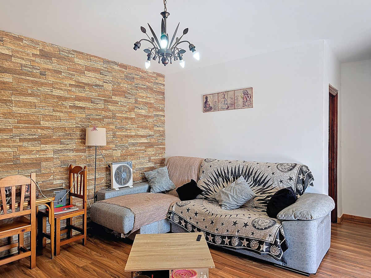4 Bed Townhouse for sale in Almayate Costa Del Sol East, Málaga, Spain