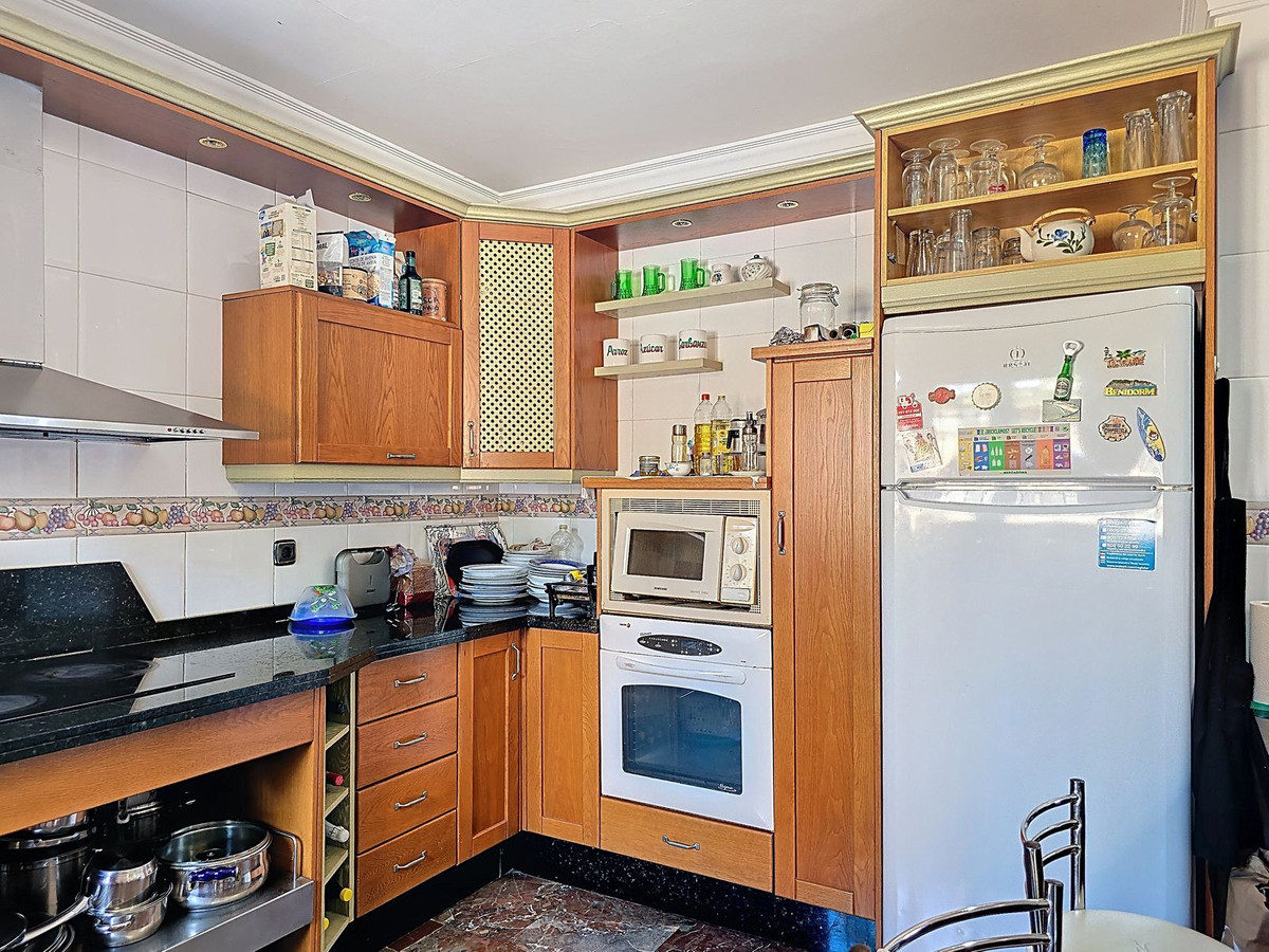 4 Bed Townhouse for sale in Almayate Costa Del Sol East, Málaga, Spain