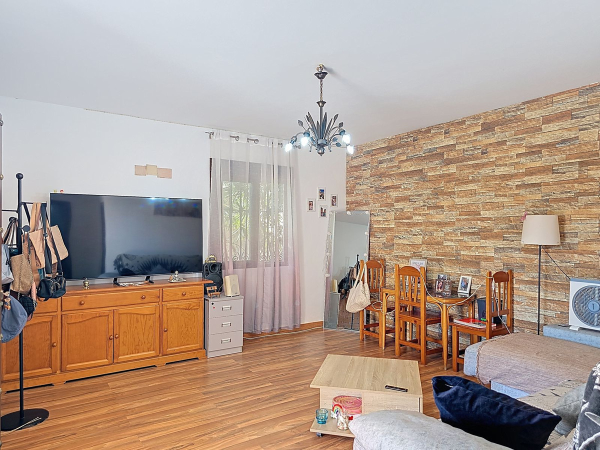 4 Bed Townhouse for sale in Almayate Costa Del Sol East, Málaga, Spain
