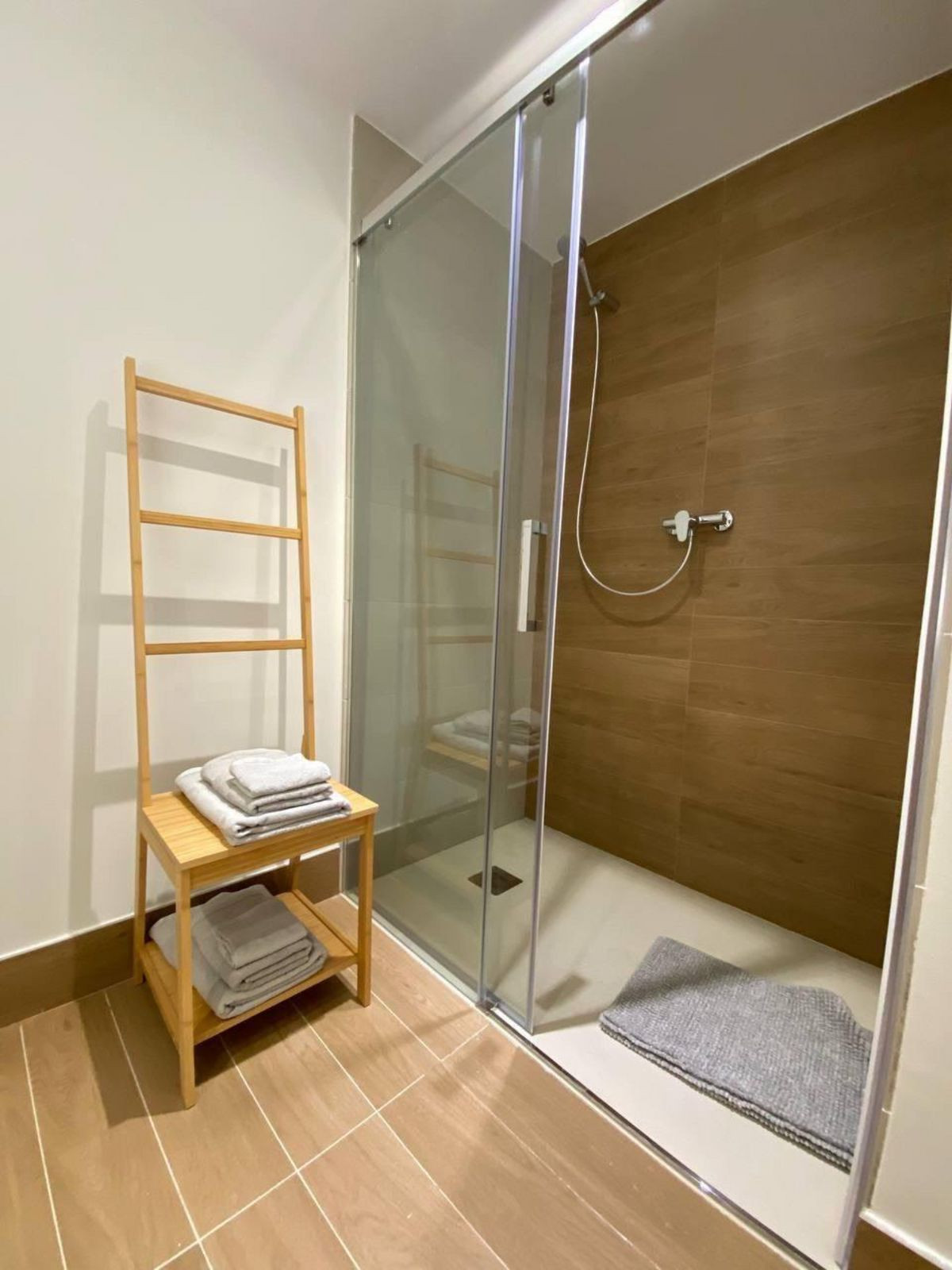 2 Bed Apartment for sale in New Golden Mile Costa Del Sol, Málaga, Spain