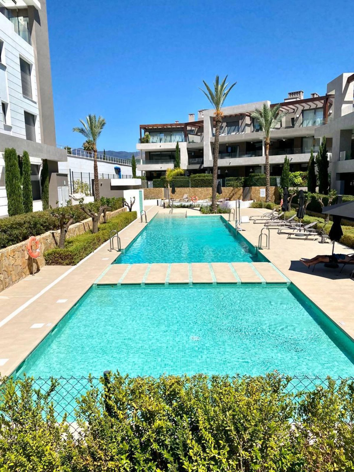 2 Bed Apartment for sale in New Golden Mile Costa Del Sol, Málaga, Spain