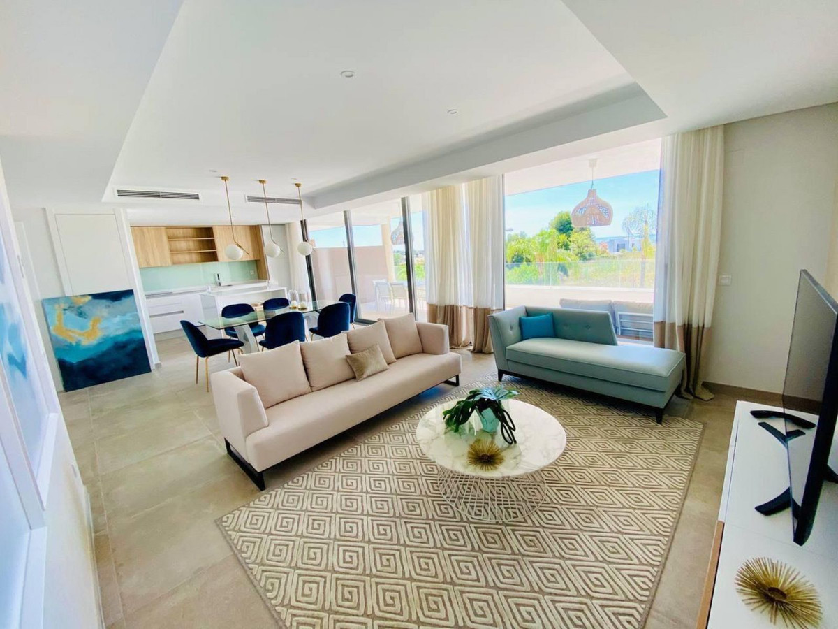 2 Bed Apartment for sale in New Golden Mile Costa Del Sol, Málaga, Spain