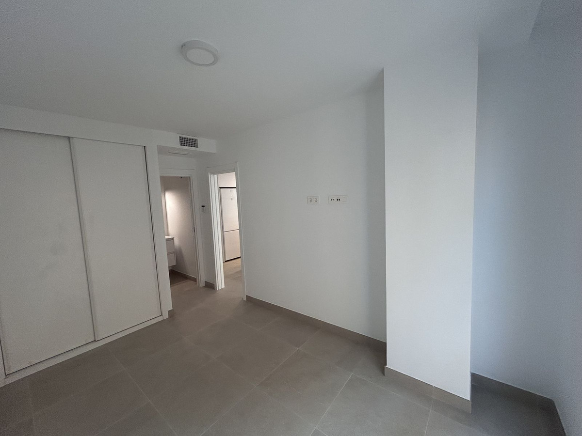 1 Bed Apartment for sale in Estepona Costa Del Sol, Málaga, Spain