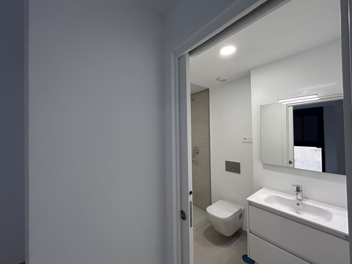 1 Bed Apartment for sale in Estepona Costa Del Sol, Málaga, Spain