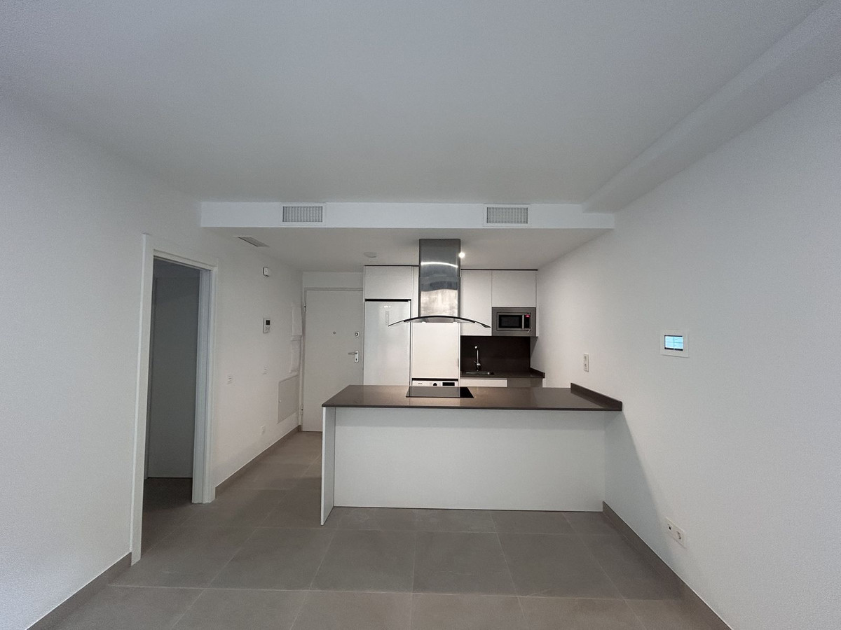 1 Bed Apartment for sale in Estepona Costa Del Sol, Málaga, Spain