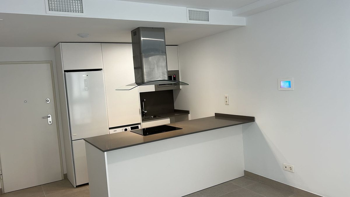 1 Bed Apartment for sale in Estepona Costa Del Sol, Málaga, Spain