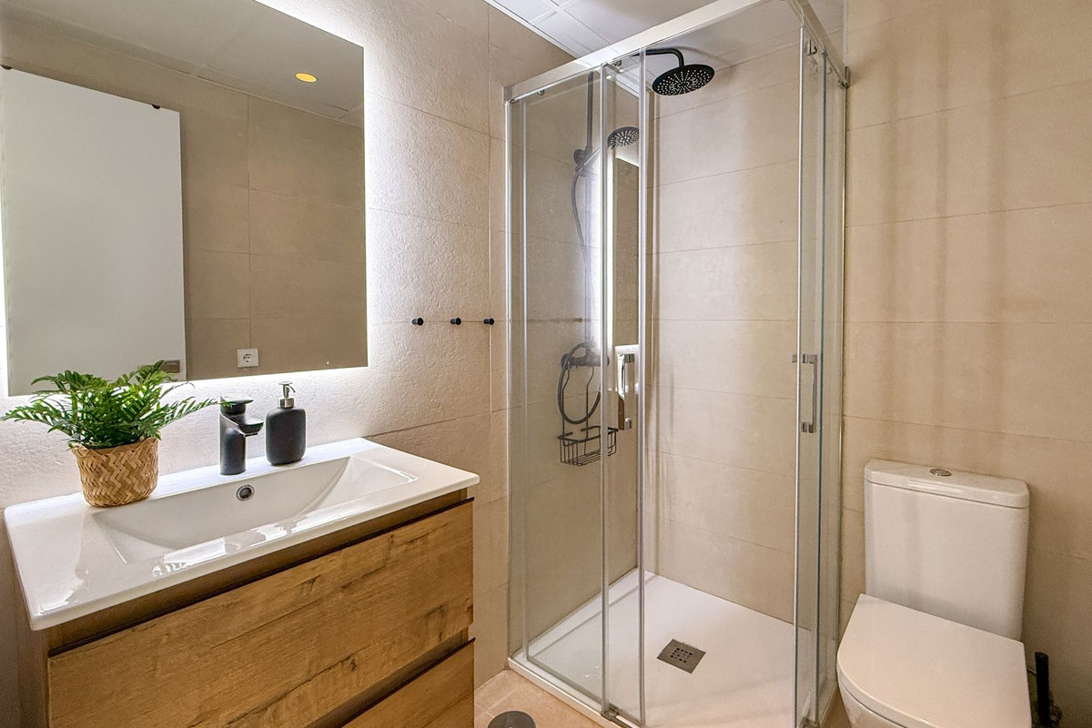 3 Bed Townhouse for sale in El Paraiso Costa Del Sol, Málaga, Spain