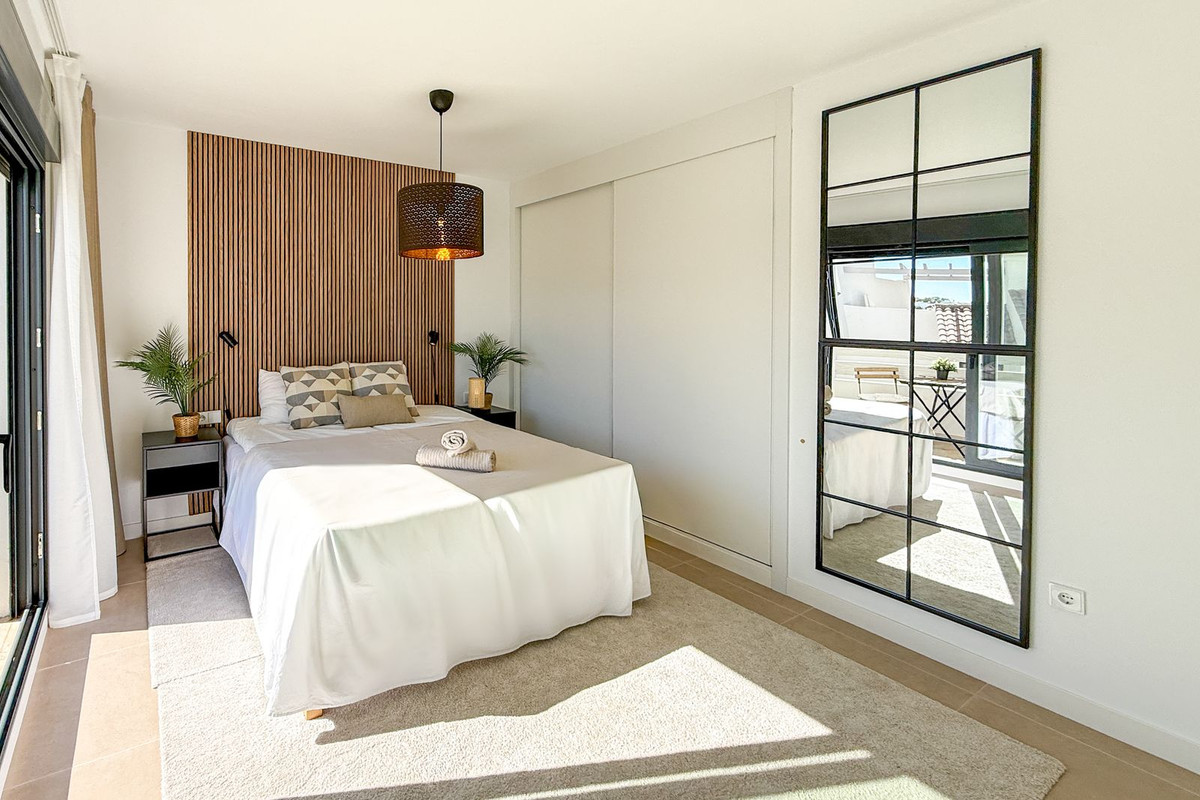 3 Bed Townhouse for sale in El Paraiso Costa Del Sol, Málaga, Spain