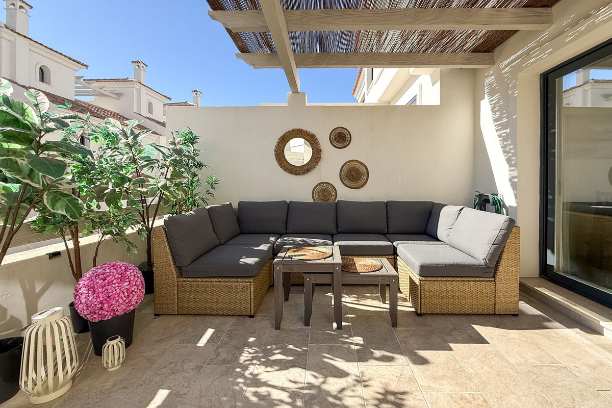 3 Bed Townhouse for sale in El Paraiso Costa Del Sol, Málaga, Spain