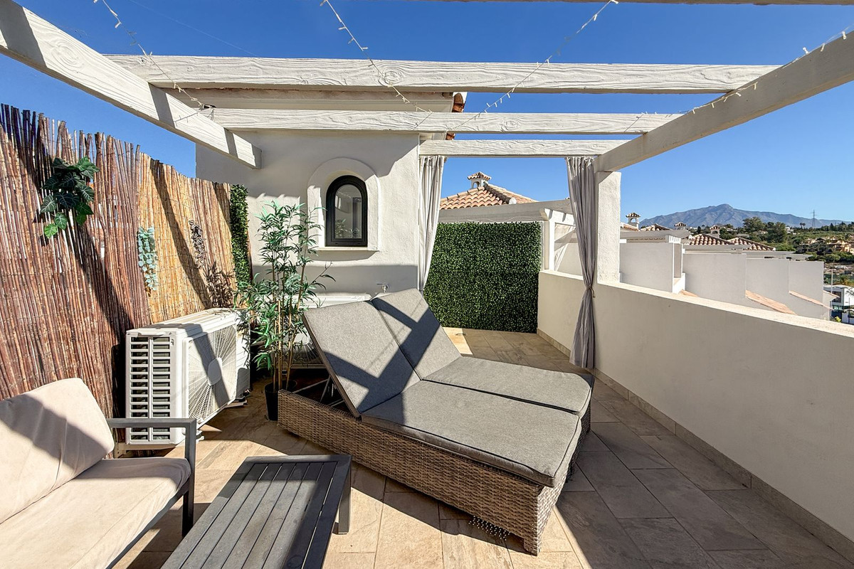 3 Bed Townhouse for sale in El Paraiso Costa Del Sol, Málaga, Spain