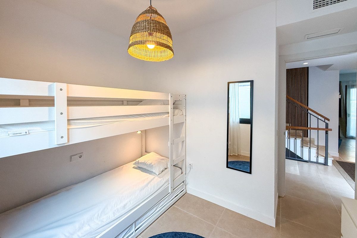 3 Bed Townhouse for sale in El Paraiso Costa Del Sol, Málaga, Spain