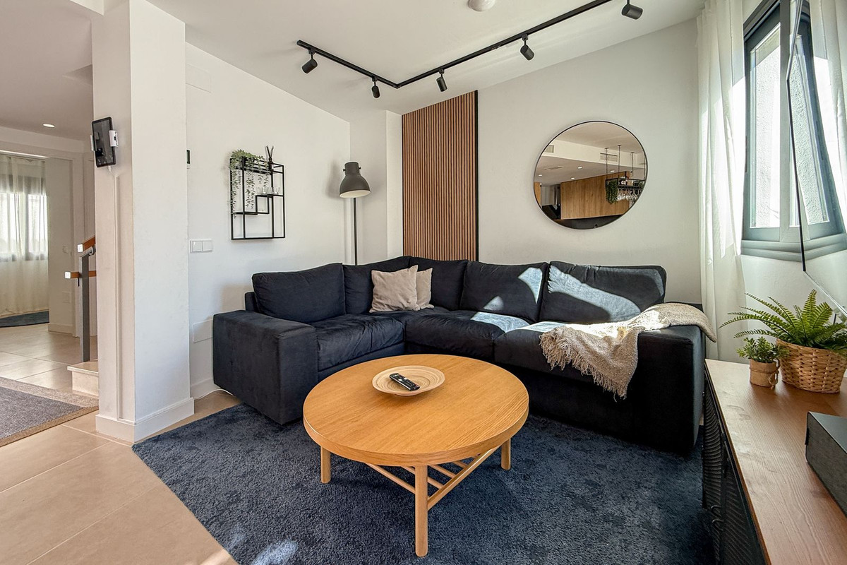 3 Bed Townhouse for sale in El Paraiso Costa Del Sol, Málaga, Spain