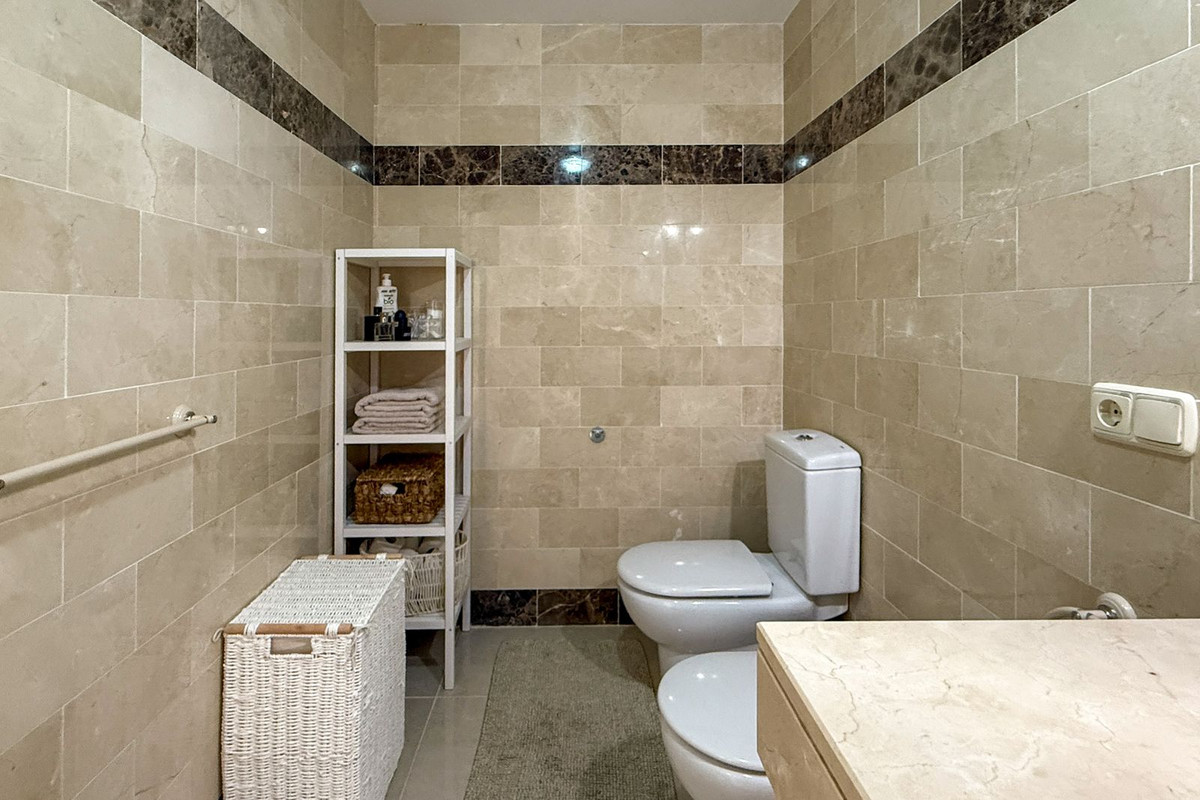 Se vende Apartamento en Planta Última de 1 dormitorios en Costa Del Sol, Málaga, España
