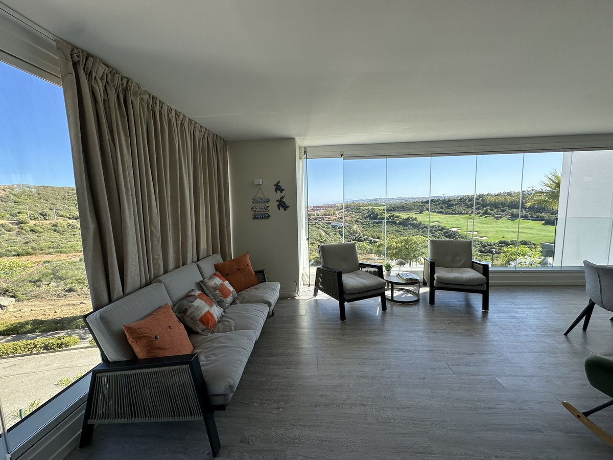 Se vende Apartamento Planta Media de 2 dormitorios en Costa Del Sol, Málaga, España