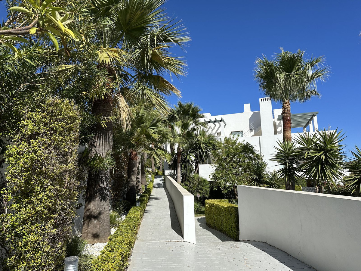 Se vende Apartamento Planta Media de 2 dormitorios en Costa Del Sol, Málaga, España