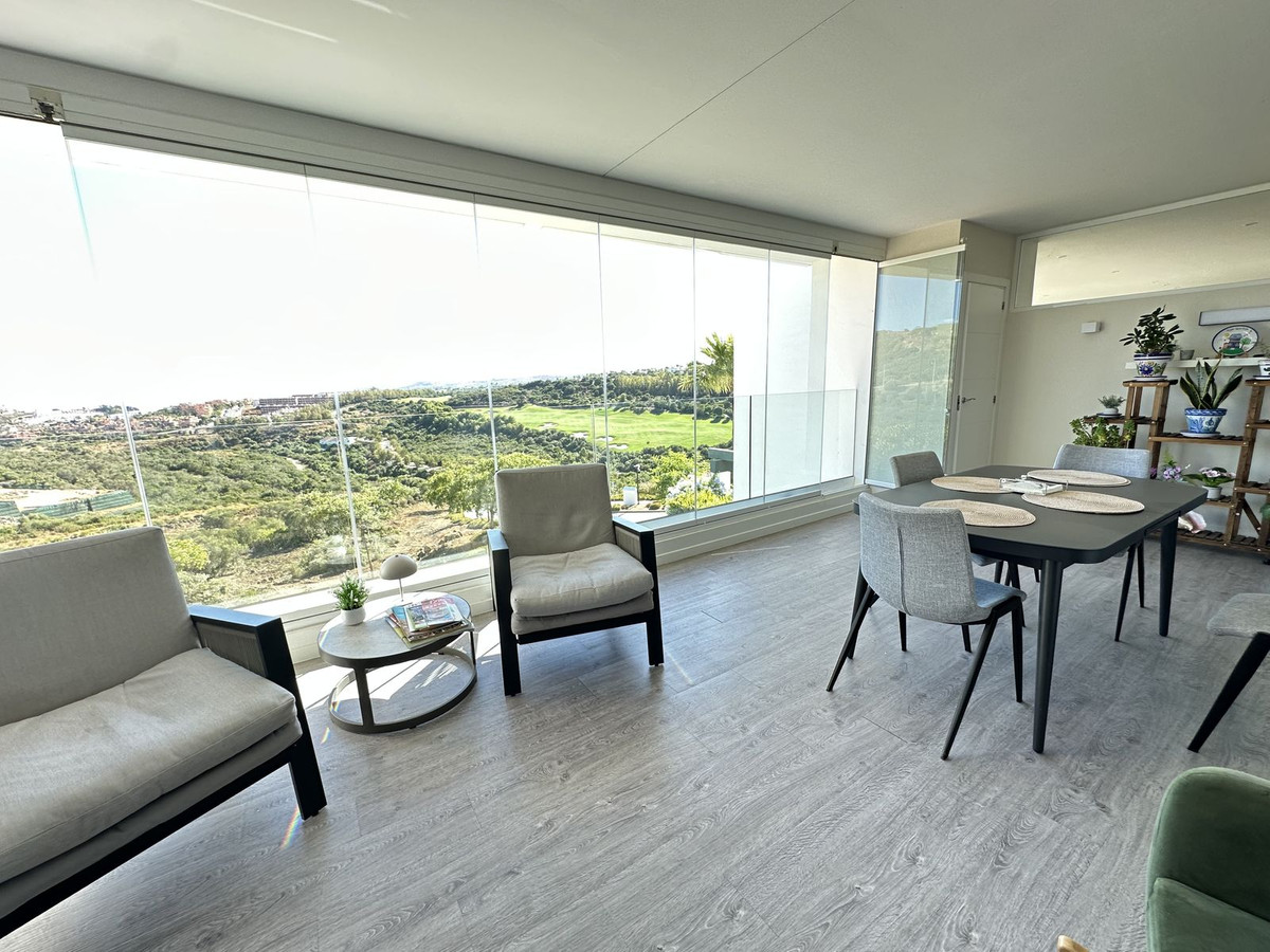 Se vende Apartamento Planta Media de 2 dormitorios en Costa Del Sol, Málaga, España