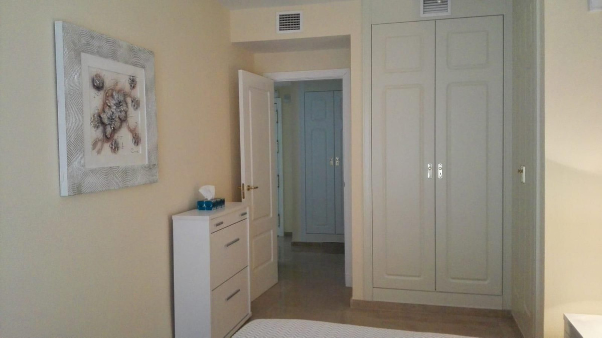 1 Bed Apartment for sale in La Duquesa Costa Del Sol, Málaga, Spain