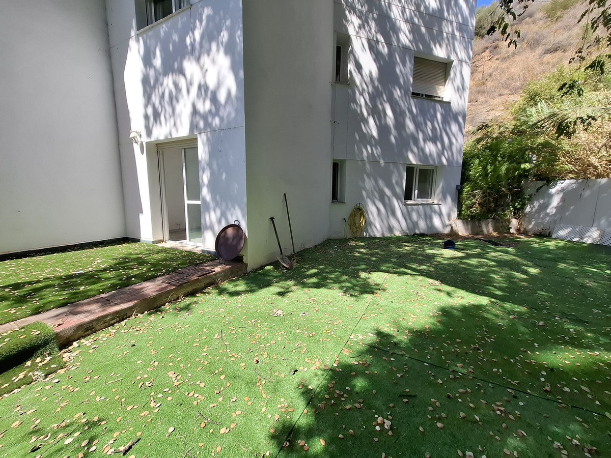 3 Bed Apartment for sale in Río Real Costa Del Sol, Málaga, Spain