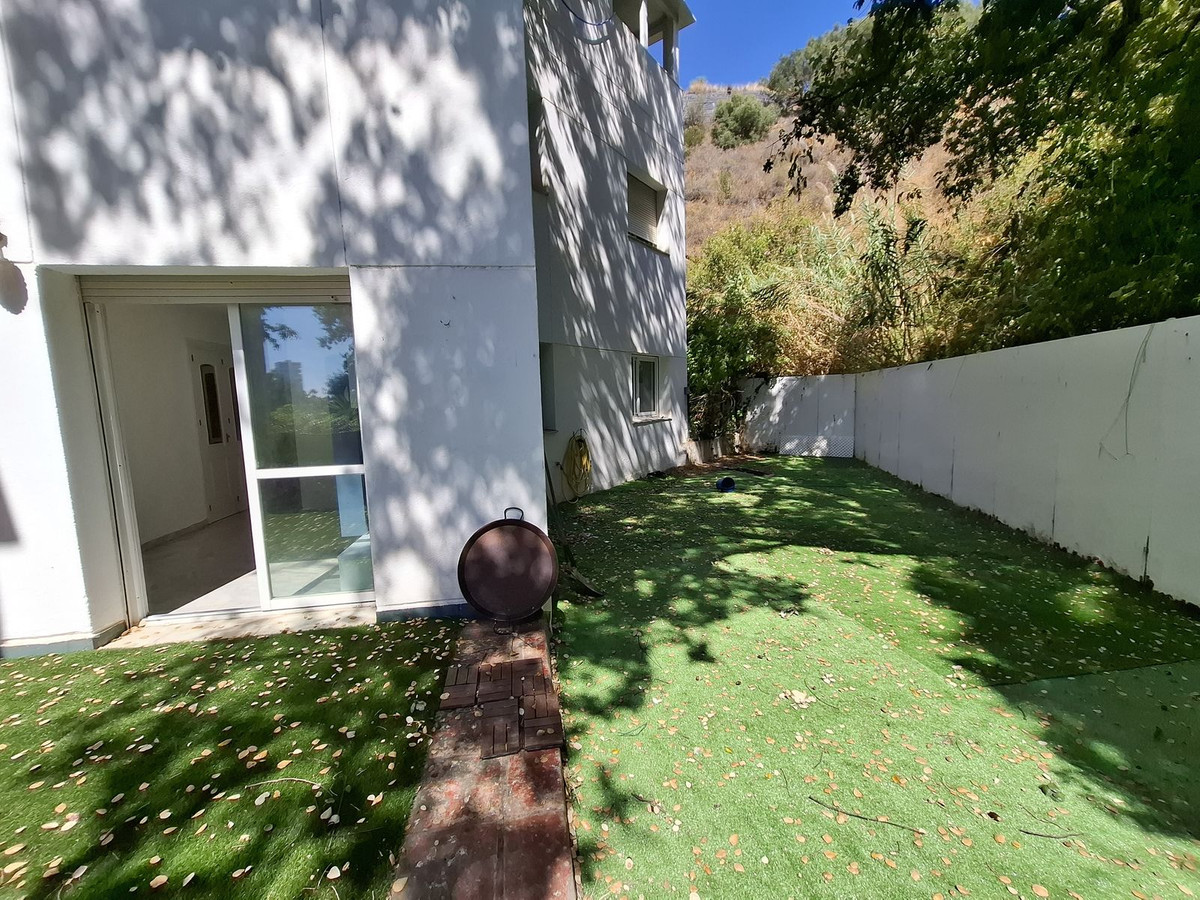 3 Bed Apartment for sale in Río Real Costa Del Sol, Málaga, Spain
