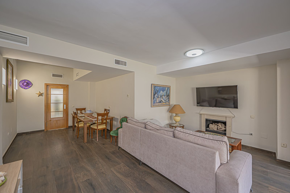 3 Bed Townhouse for sale in Alhaurín De La Torre Costa Del Sol, Málaga, Spain