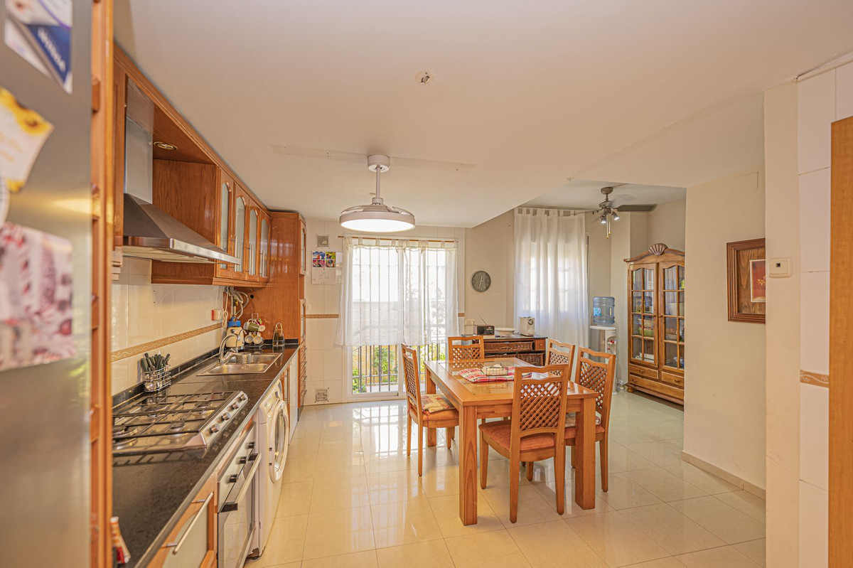 3 Bed Townhouse for sale in Alhaurín De La Torre Costa Del Sol, Málaga, Spain